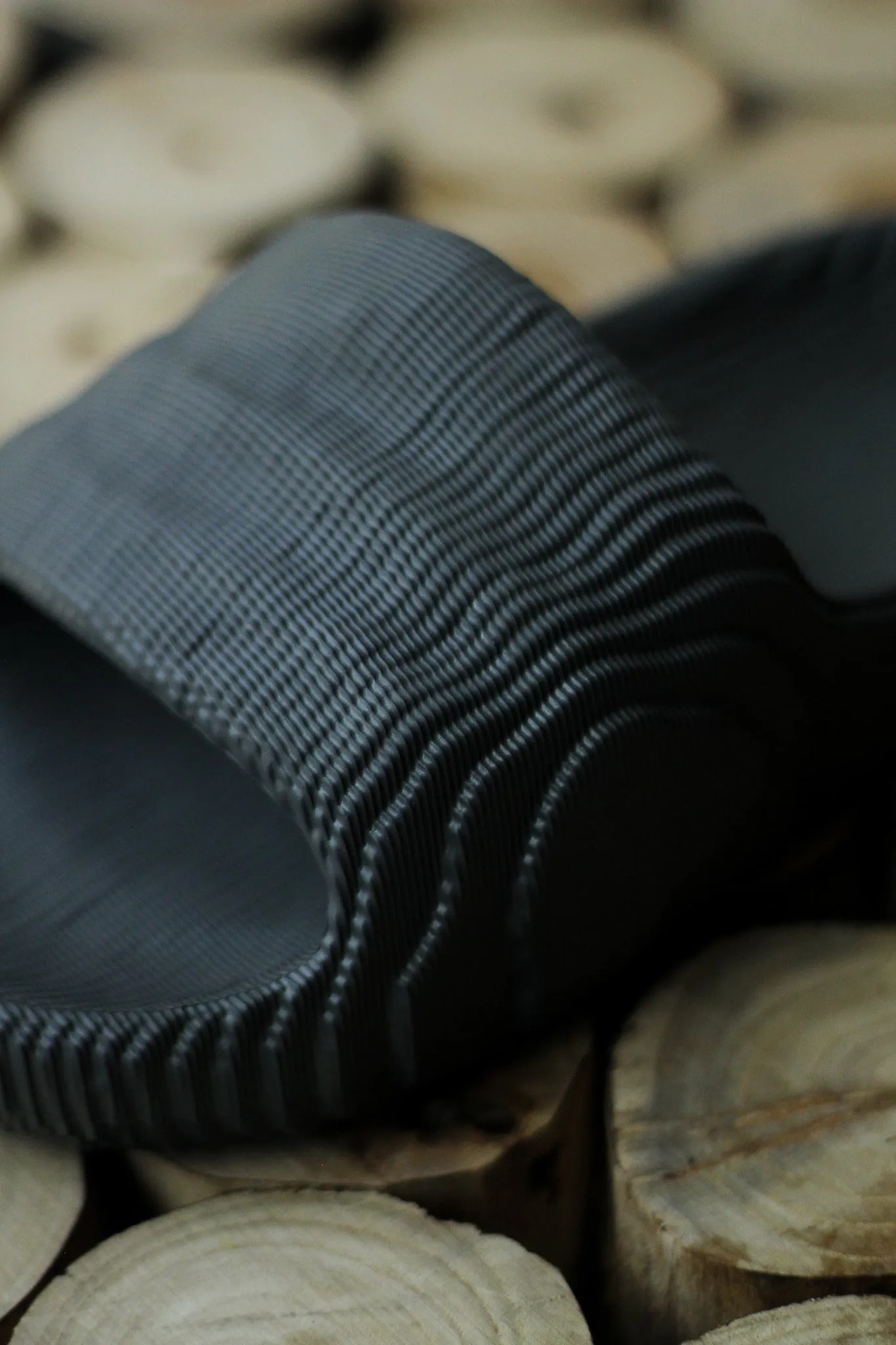 ADILETTE 22 "CORE BLACK"