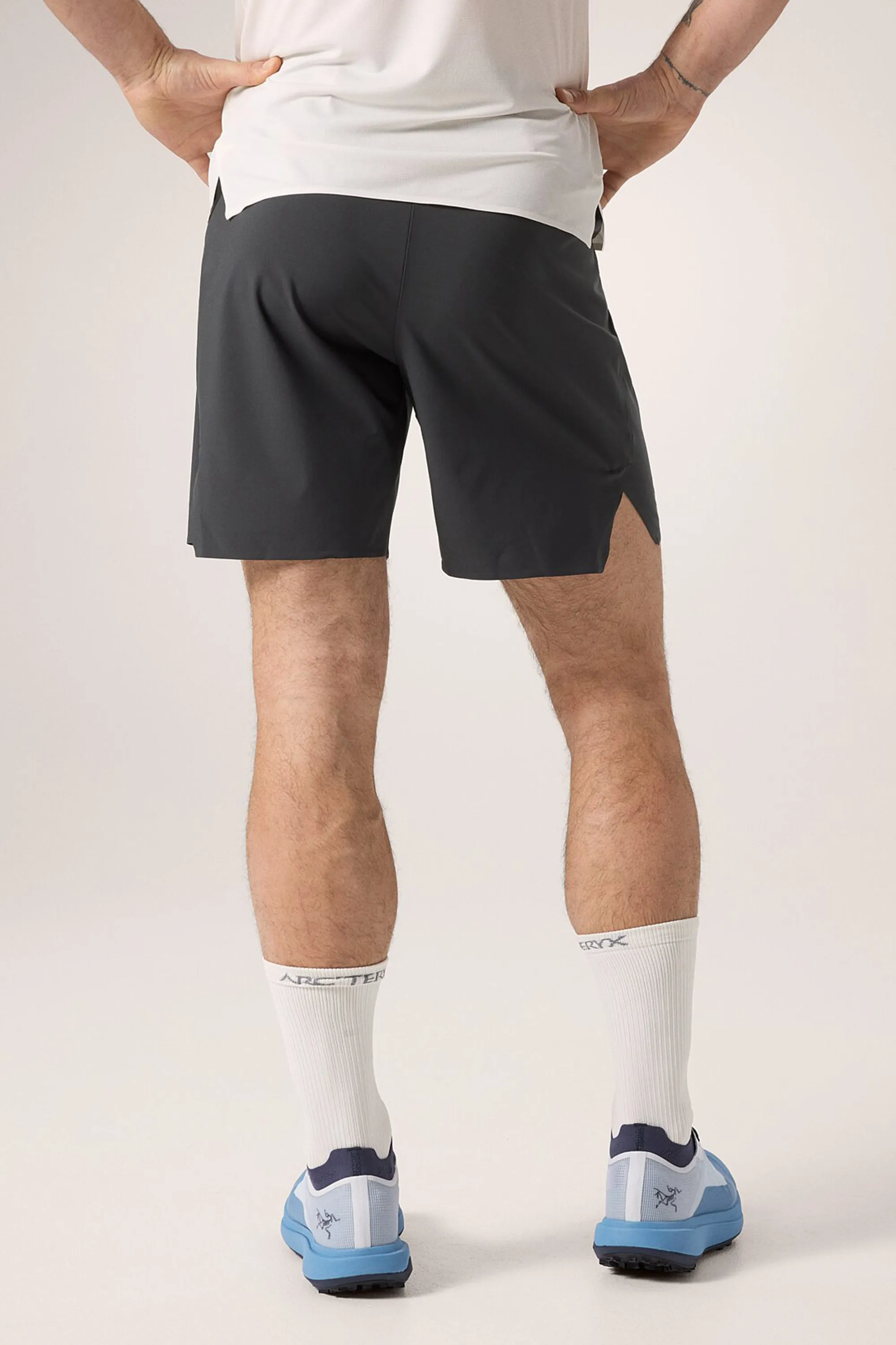 Arc'teryx Men's Norvan Short 7" in Black