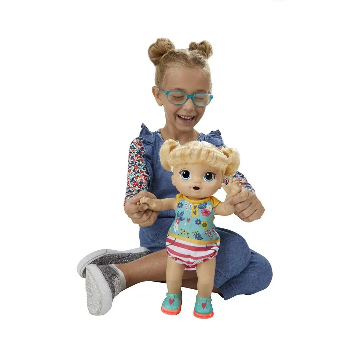 Baby Alive Step Giggle Baby Blonde Hair Doll with Light-up Shoes, Responds with 25  Sounds and Phrases, Drinks and Wets