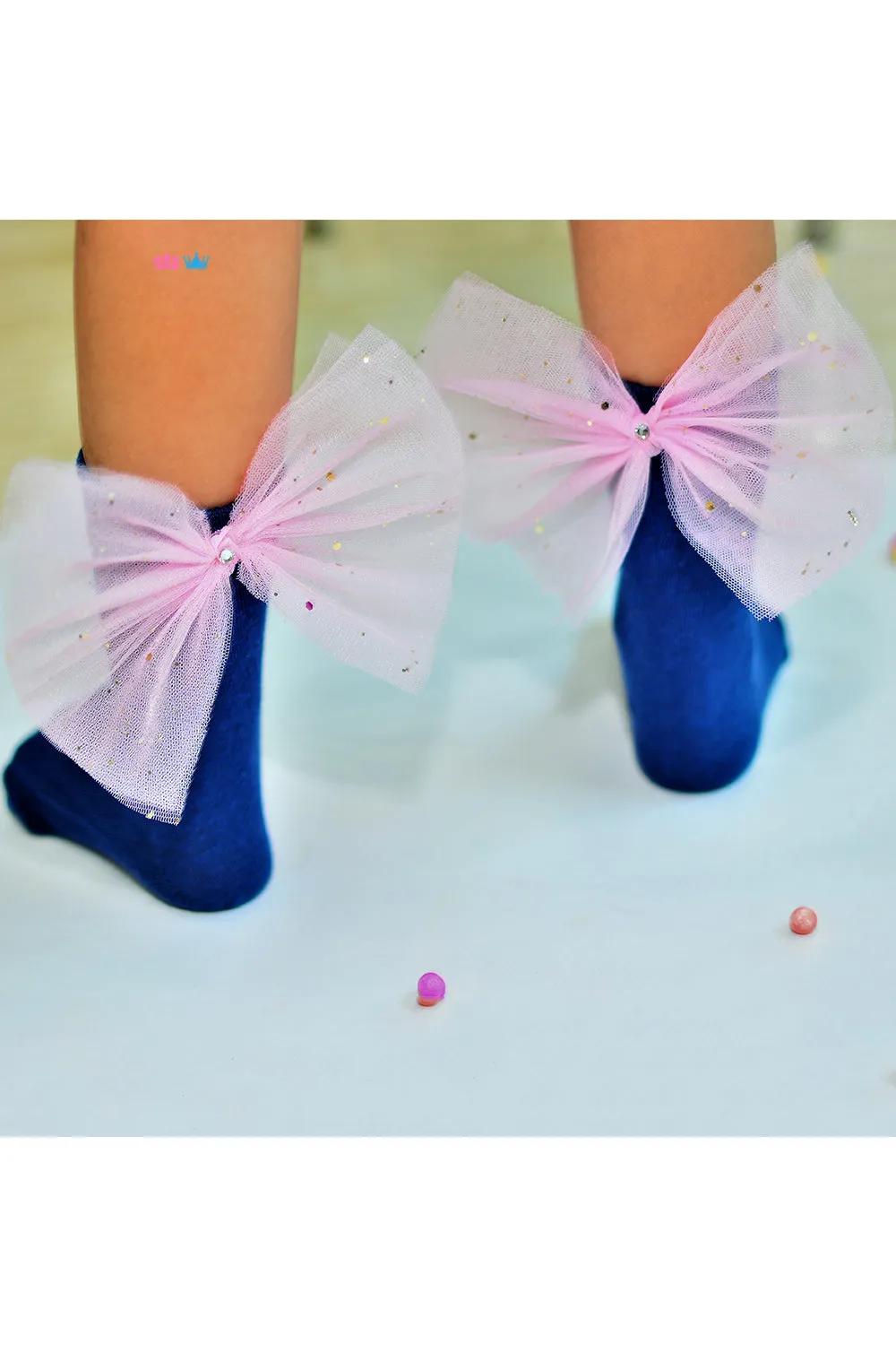 Blue embellished pink bow socks