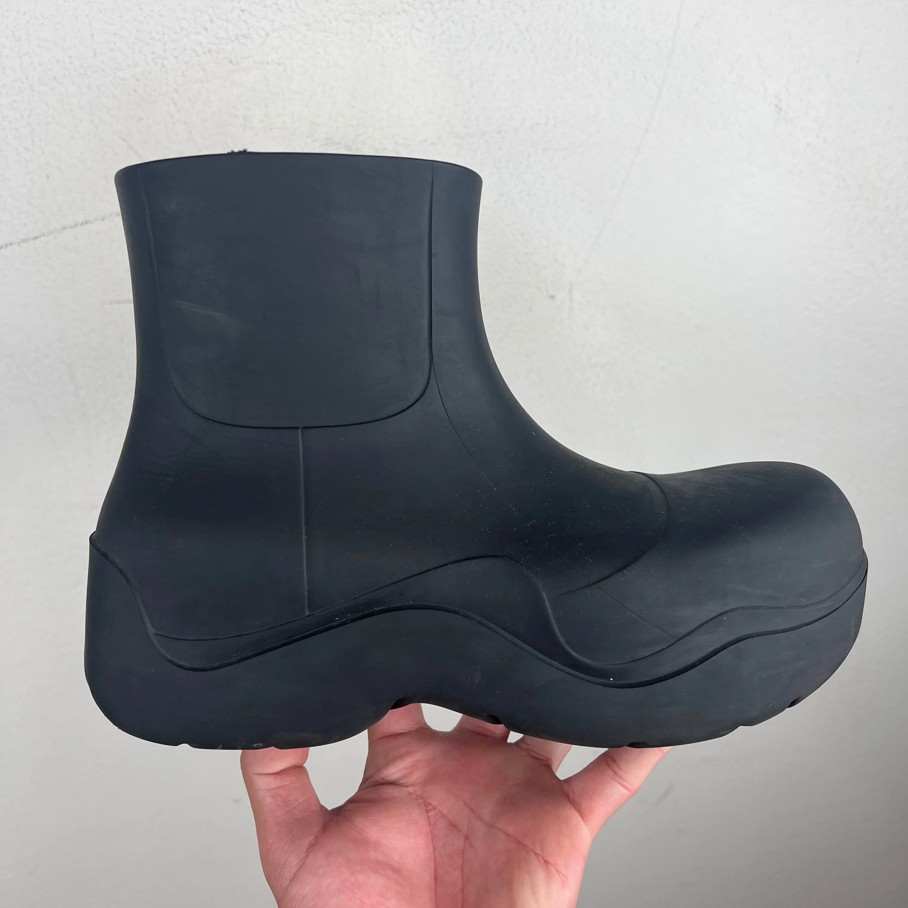 Bottega Veneta Black Puddle Boots