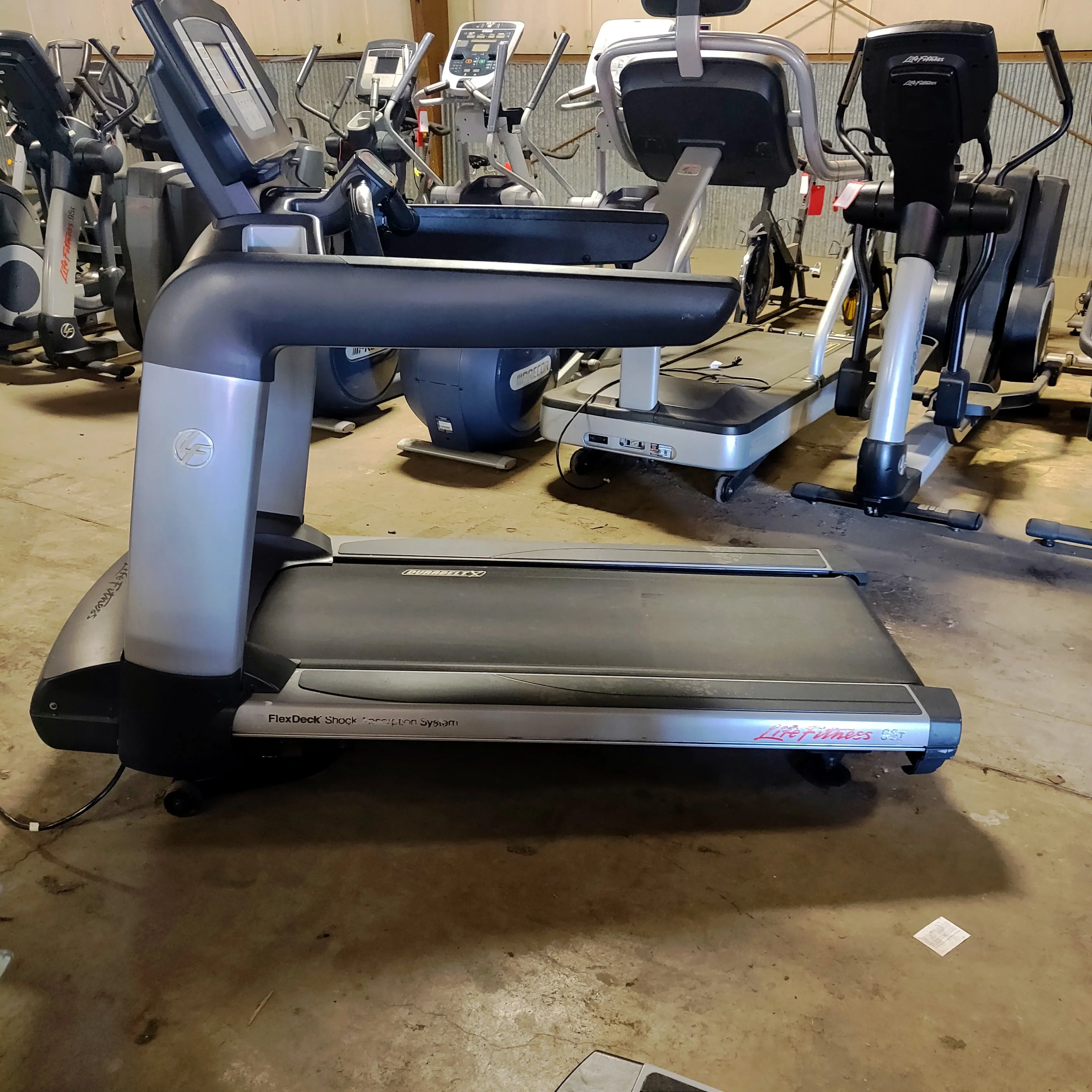 Life Fitness 95T Inspire Treadmill Commercial Grade for Cardio