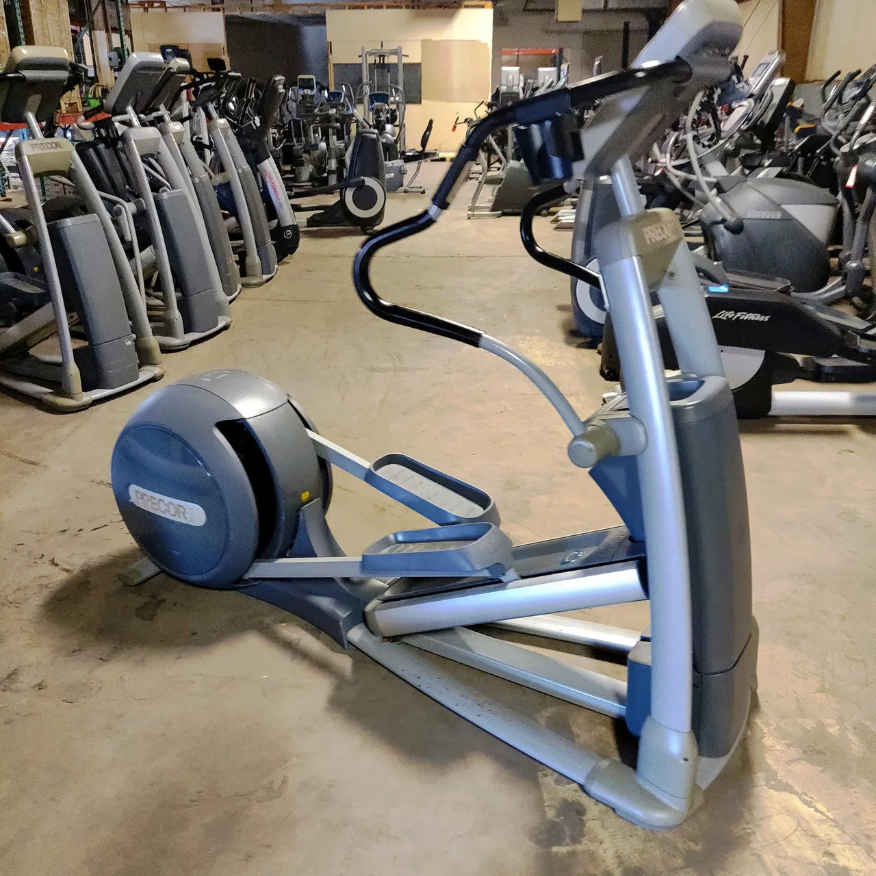 Precor Elliptical EFX 546i Commercial Grade