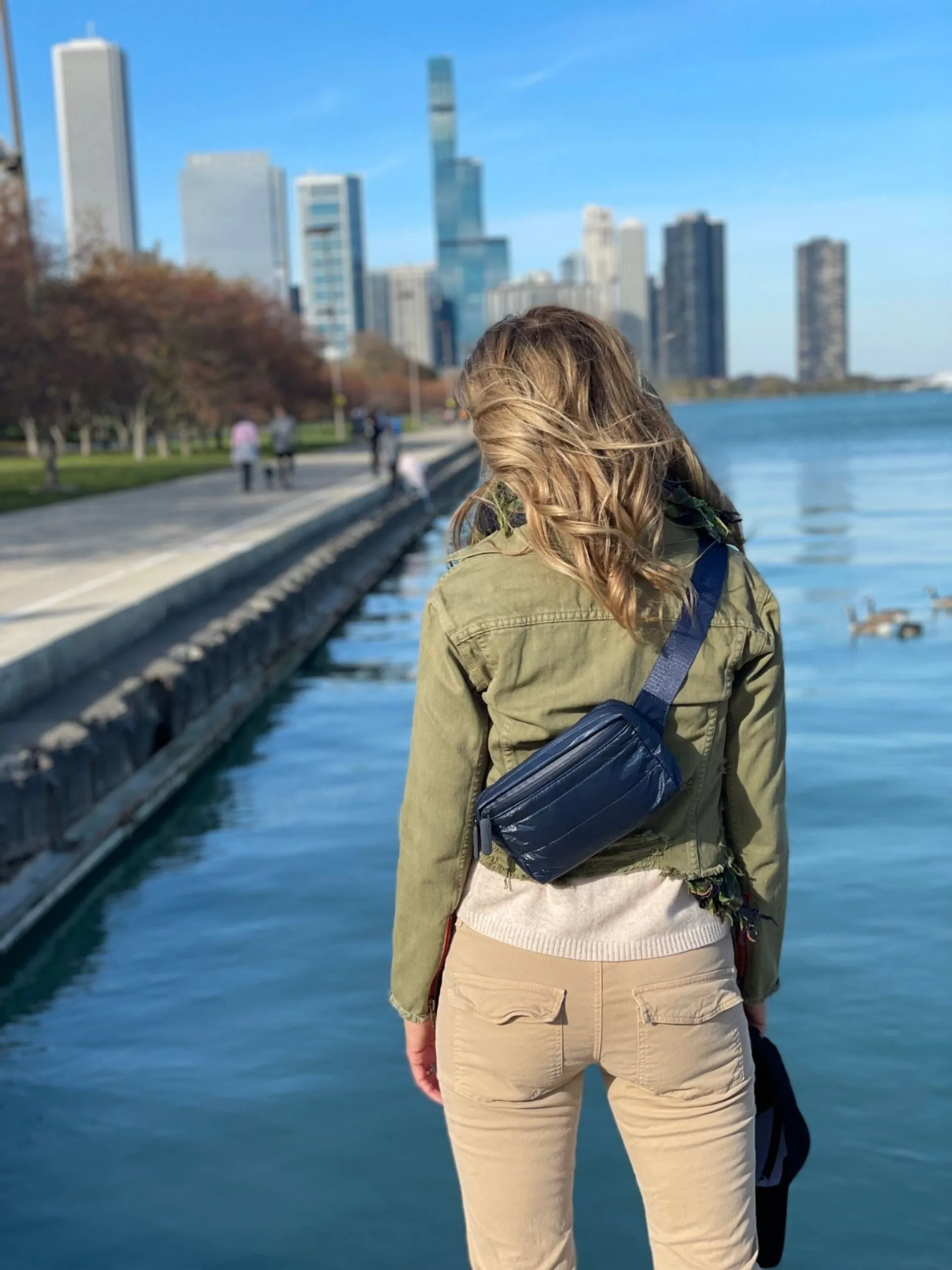 "Hike & Bike" Set of Two - Puffer Crossbody Backpack and Puffer Fanny Pack in Navy