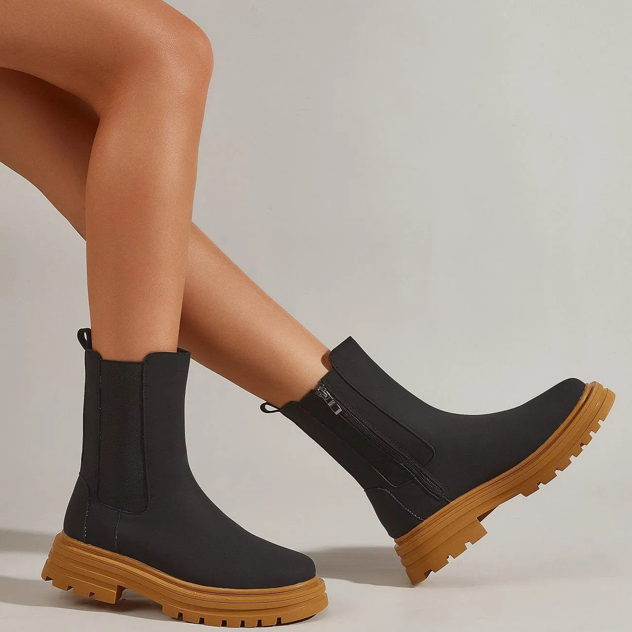 Side Zip Chelsea Boots